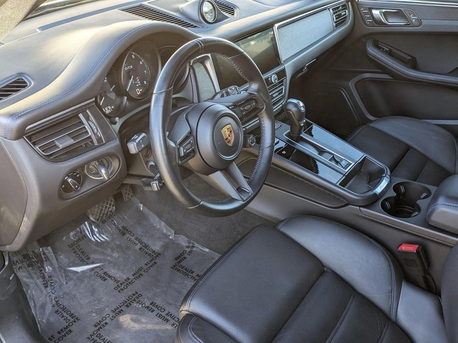 2023 Porsche Macan Vehicle Photo in Bethesda, MD 20852