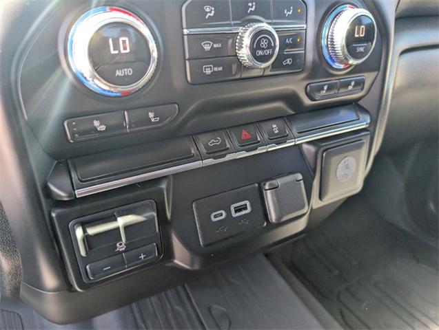 2023 GMC Sierra 2500 HD Vehicle Photo in ENGLEWOOD, CO 80113-6708