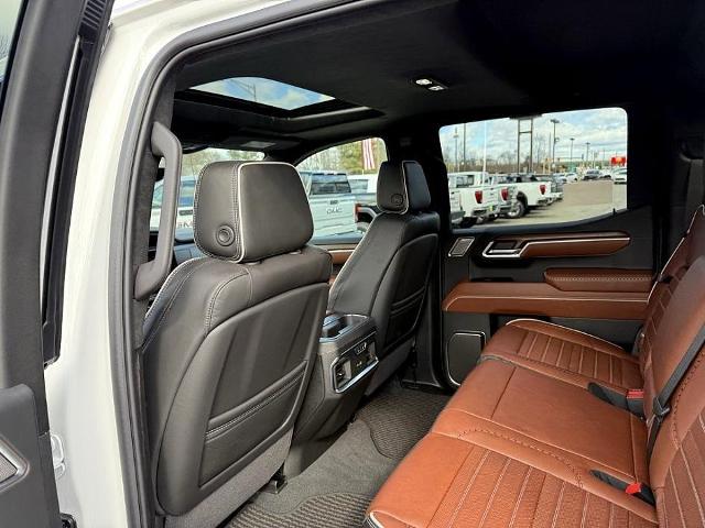 2025 GMC Sierra 1500 Vehicle Photo in CHICOPEE, MA 01020-5001