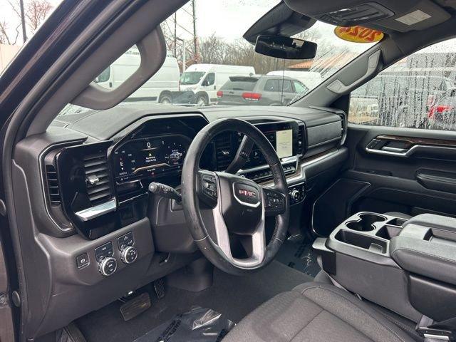 2024 GMC Sierra 1500 Vehicle Photo in MEDINA, OH 44256-9631