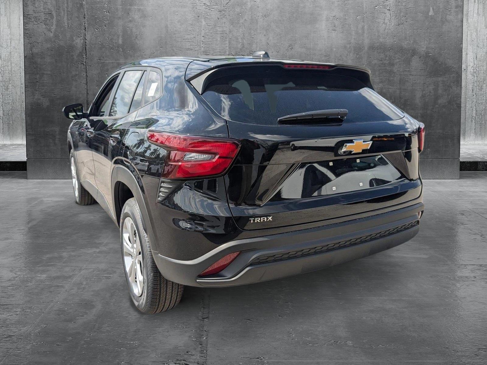 2025 Chevrolet Trax Vehicle Photo in MIAMI, FL 33134-2699
