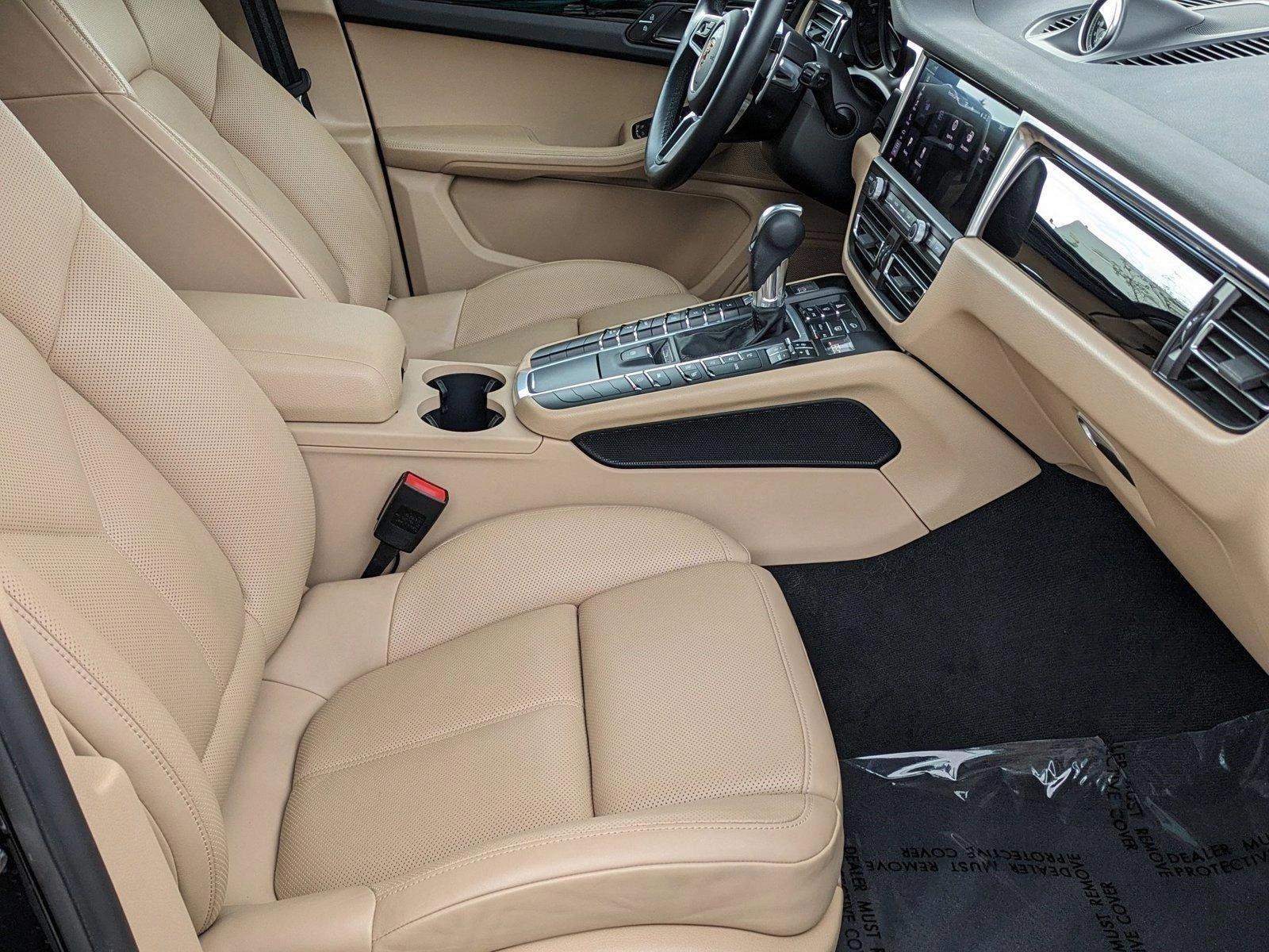 2021 Porsche Macan Vehicle Photo in Bethesda, MD 20852