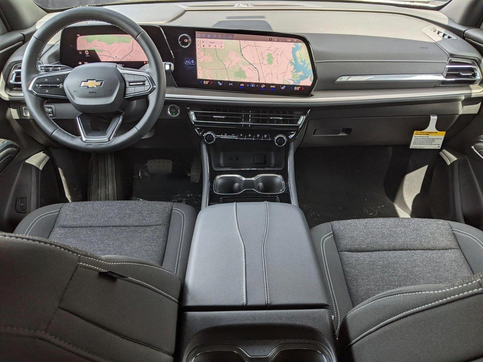 2025 Chevrolet Traverse Vehicle Photo in TIMONIUM, MD 21093-2300