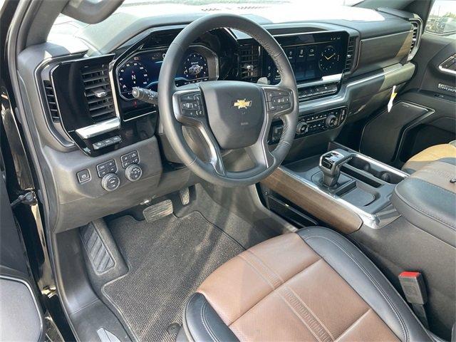 Used 2024 Chevrolet Silverado 1500 High Country with VIN 2GCUDJED6R1152292 for sale in Centralia, MO