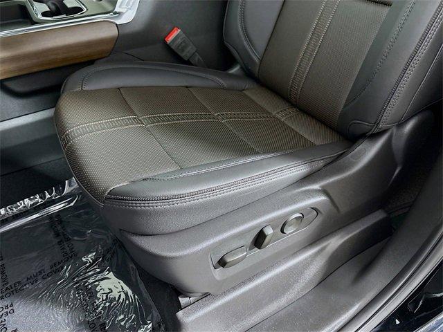 2025 Chevrolet Silverado 2500 HD Vehicle Photo in PUYALLUP, WA 98371-4149