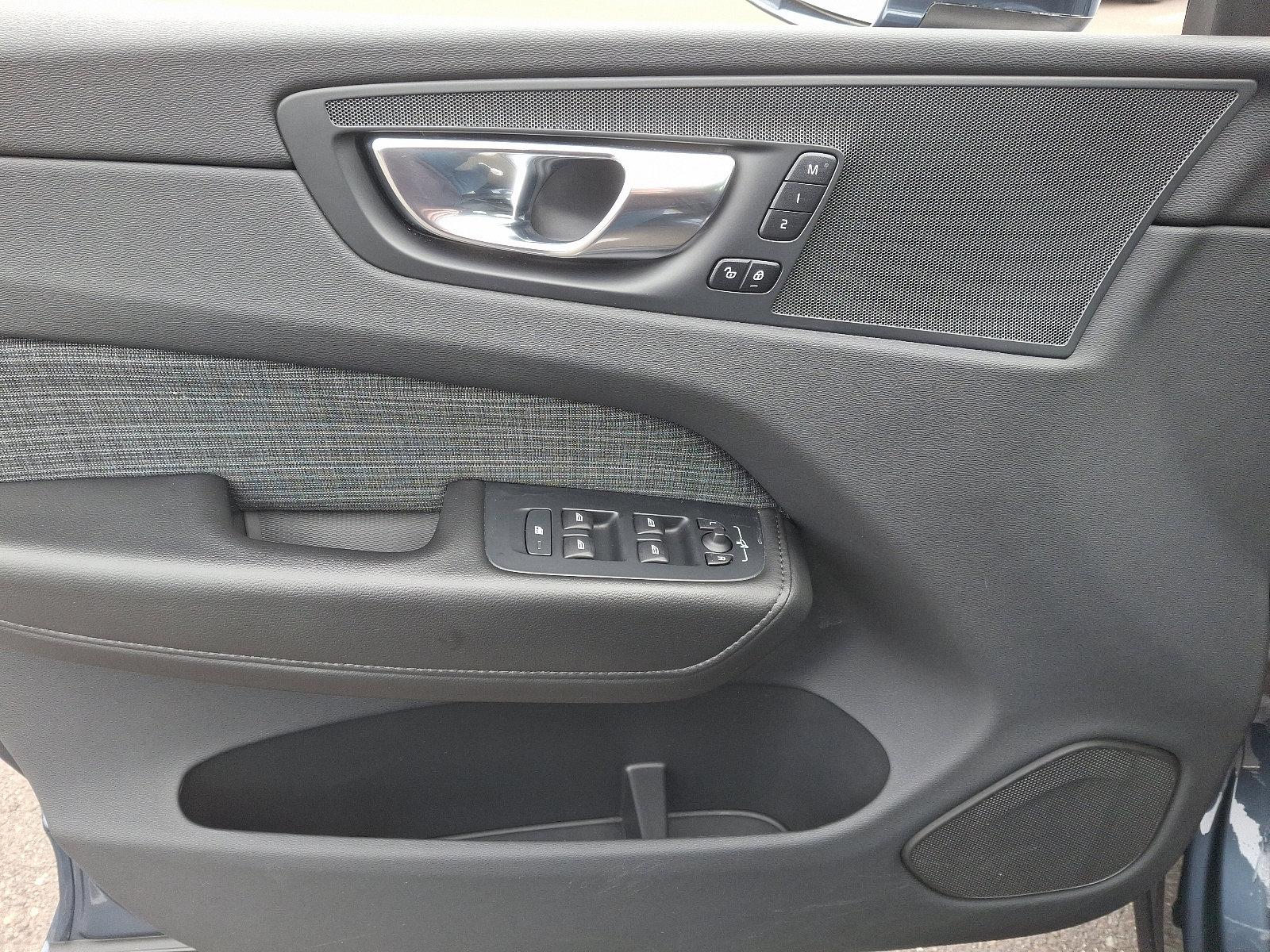 2022 Volvo XC60 Vehicle Photo in Trevose, PA 19053