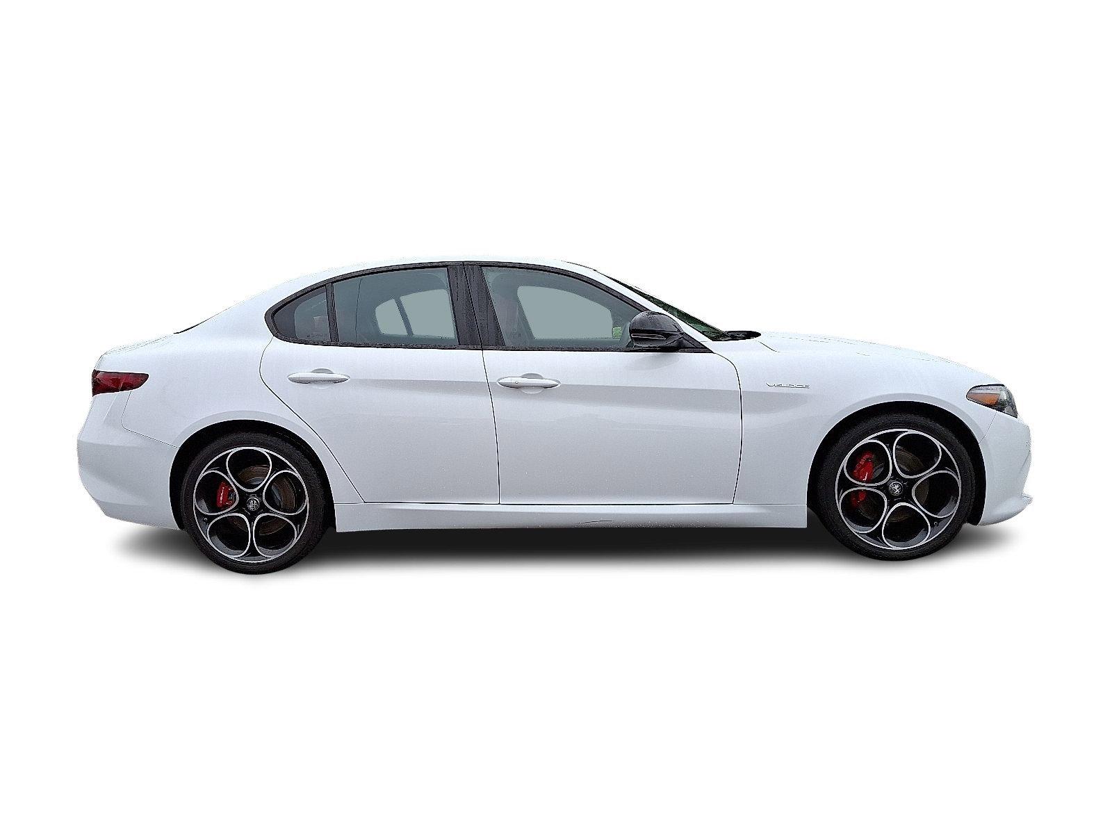 2022 Alfa Romeo Giulia Vehicle Photo in Willow Grove, PA 19090