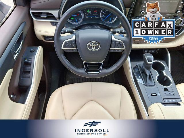 2020 Toyota Highlander Vehicle Photo in WATERTOWN, CT 06795-3318