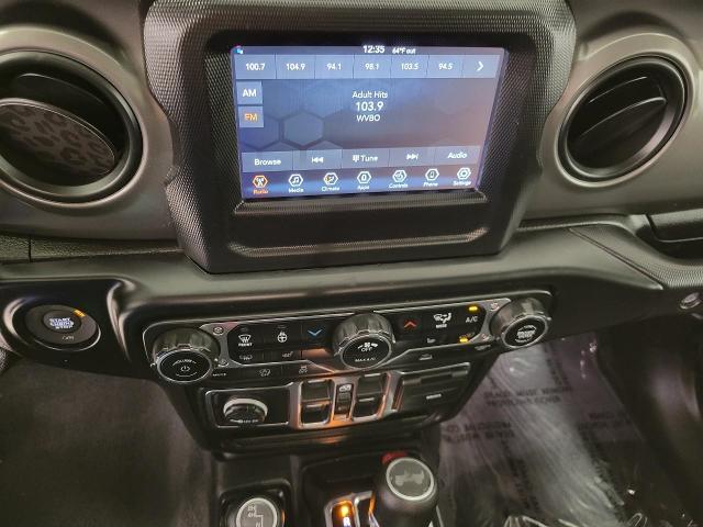 2022 Jeep Wrangler Vehicle Photo in GREEN BAY, WI 54303-3330