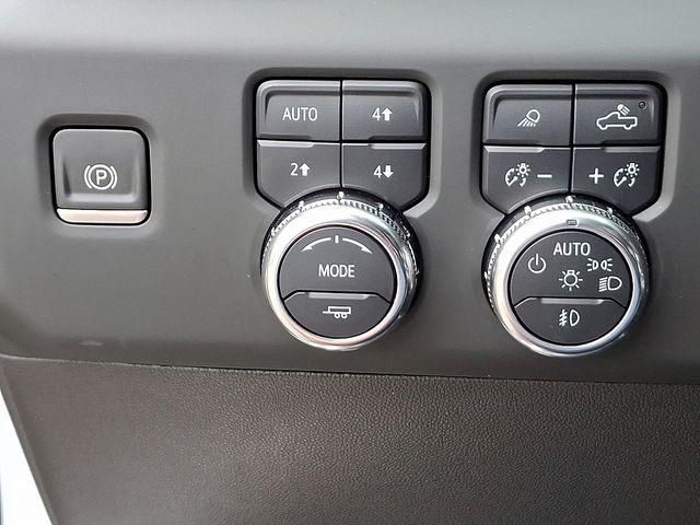 2024 GMC Sierra 1500 Vehicle Photo in DANBURY, CT 06810-5034