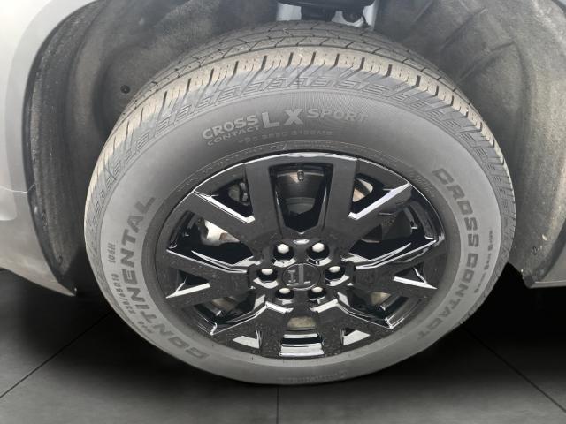 2023 GMC Acadia Vehicle Photo in GREEN BAY, WI 54303-3330