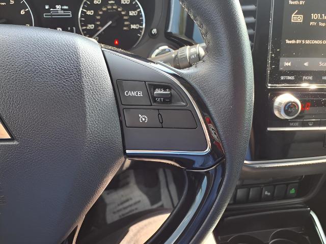 2020 Mitsubishi Outlander Vehicle Photo in Oshkosh, WI 54904