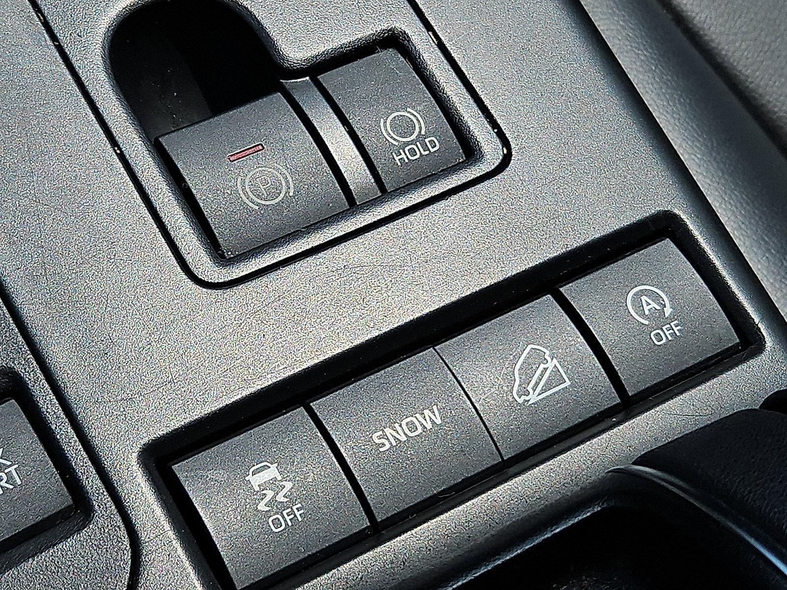 2021 Toyota Highlander Vehicle Photo in Trevose, PA 19053