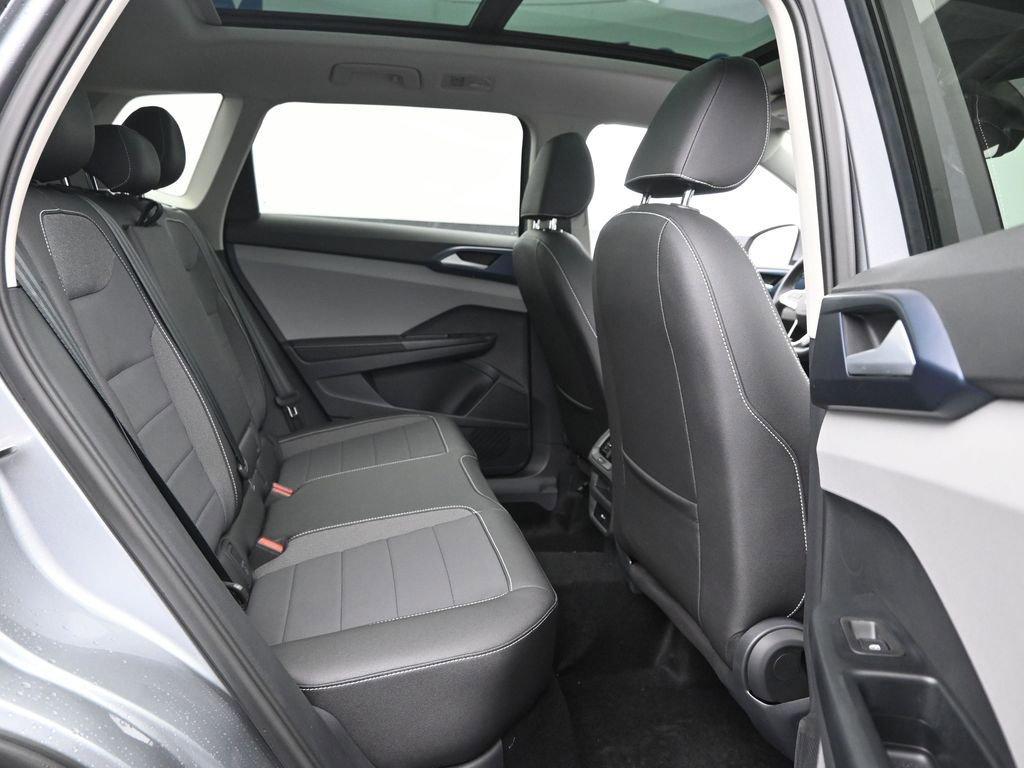 2024 Volkswagen Taos Vehicle Photo in Marion, IA 52302