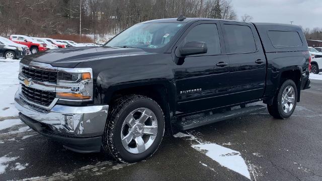 2018 Chevrolet Silverado 1500 Vehicle Photo in MOON TOWNSHIP, PA 15108-2571