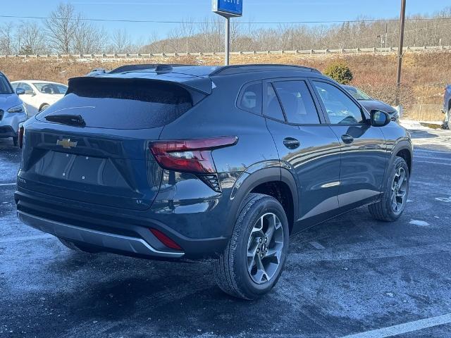 2025 Chevrolet Trax Vehicle Photo in GARDNER, MA 01440-3110