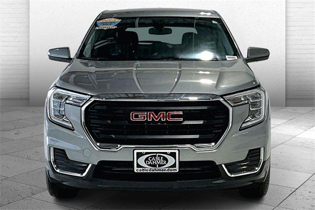 2023 GMC Terrain Vehicle Photo in TOPEKA, KS 66609-0000