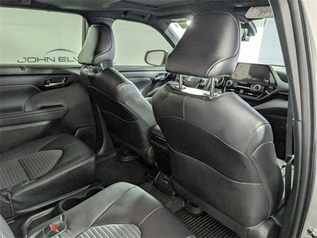 2023 Toyota Highlander Vehicle Photo in ENGLEWOOD, CO 80113-6708