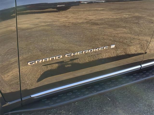 2023 Jeep Grand Cherokee Vehicle Photo in ALBERTVILLE, AL 35950-0246
