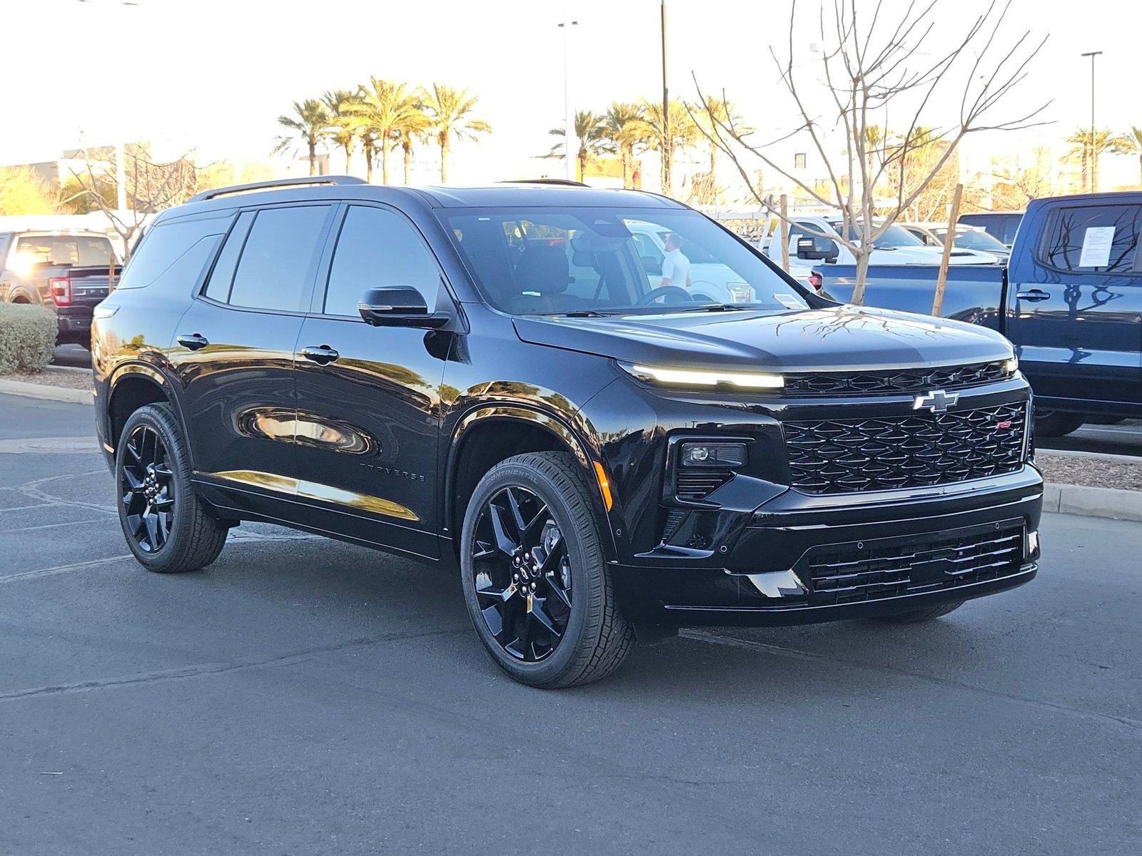 2025 Chevrolet Traverse Vehicle Photo in NORTH RICHLAND HILLS, TX 76180-7199