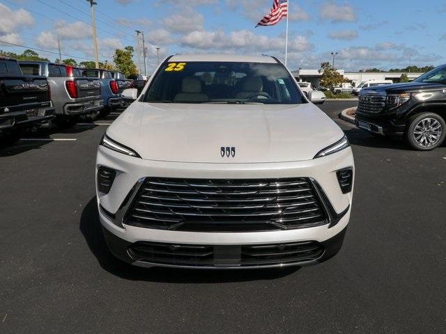 2025 Buick Enclave Vehicle Photo in HOMOSASSA, FL 34448-1461