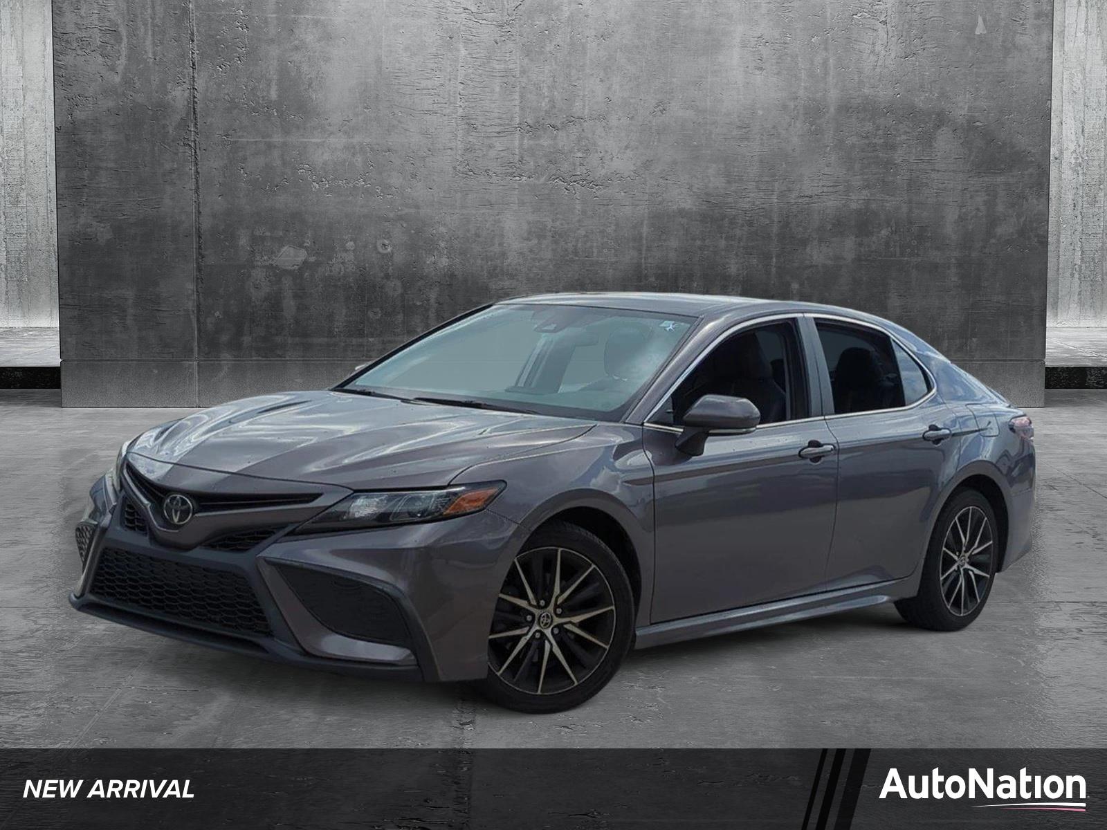 2022 Toyota Camry Vehicle Photo in Pembroke Pines, FL 33027