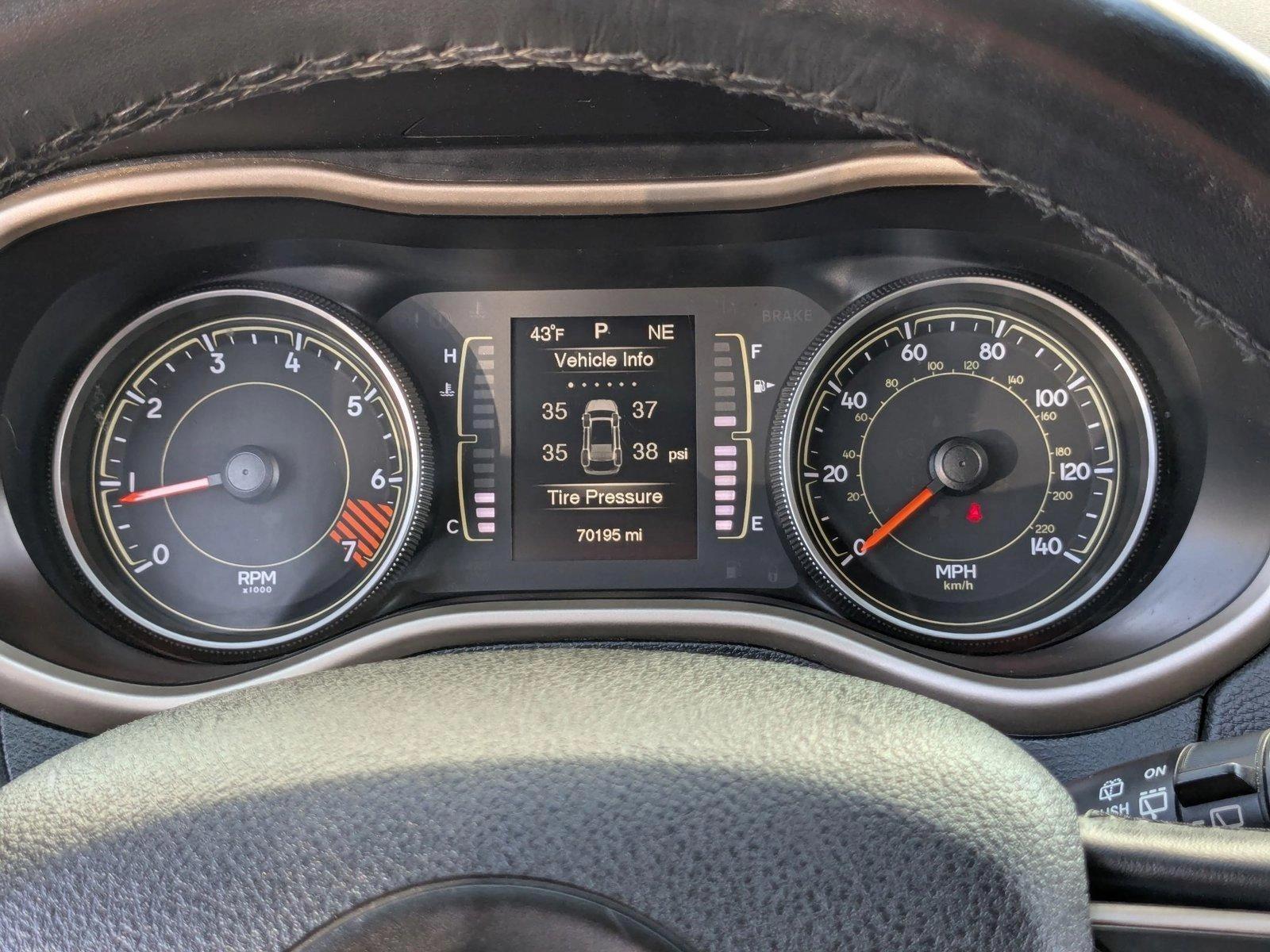 2015 Jeep Cherokee Vehicle Photo in Spokane Valley, WA 99212
