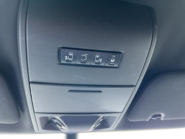 2018 Dodge Grand Caravan Vehicle Photo in GREEN BAY, WI 54304-5303
