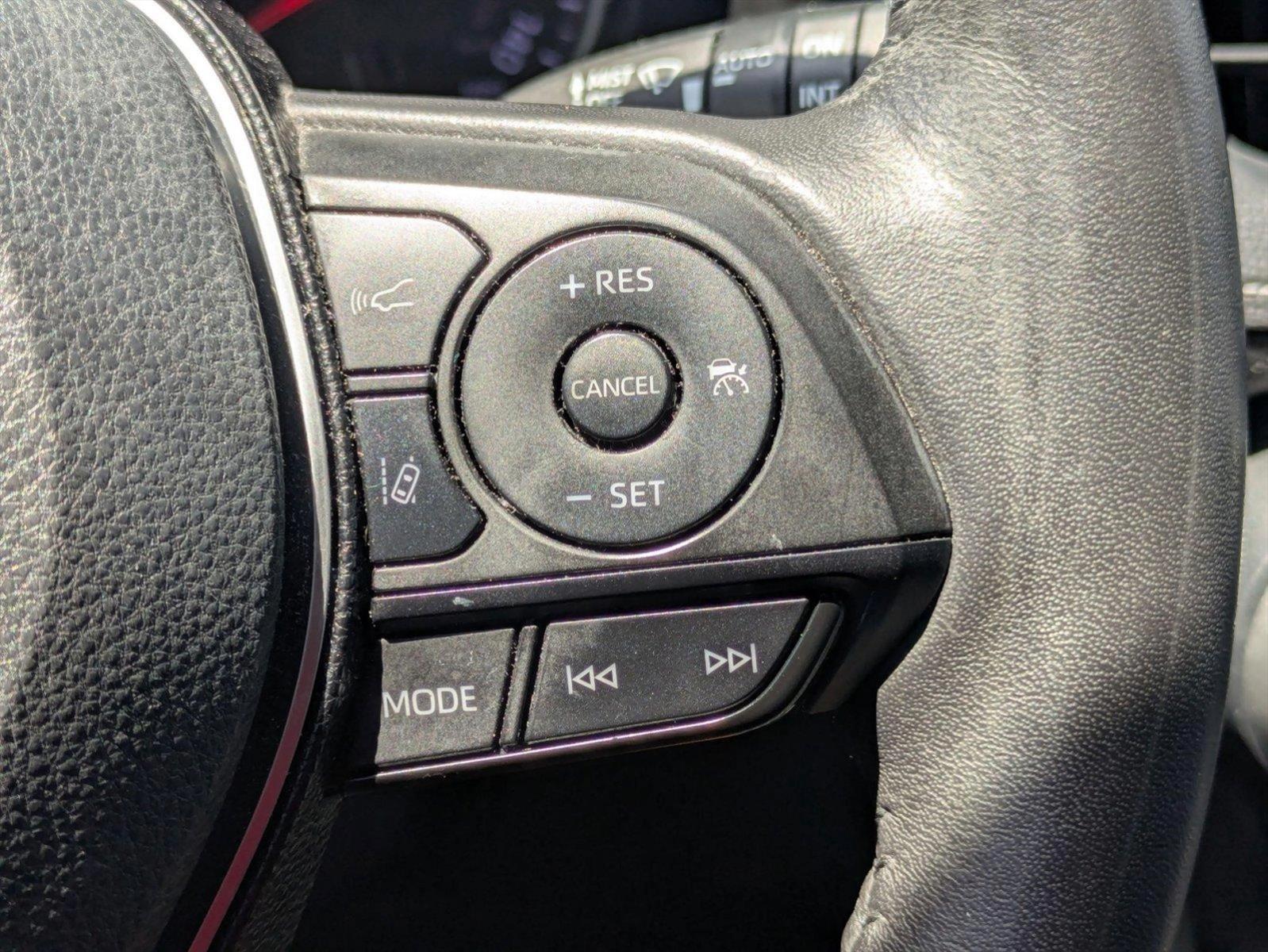 2020 Toyota RAV4 Vehicle Photo in GREENACRES, FL 33463-3207