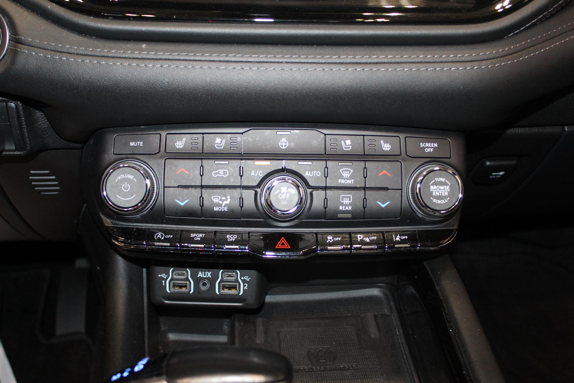 2021 Dodge Durango Vehicle Photo in NORTHAMPTON, MA 01060-1120
