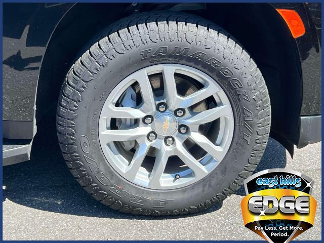 2023 Chevrolet Suburban Vehicle Photo in Roslyn, NY 11576