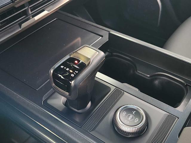 2024 GMC HUMMER EV SUV Vehicle Photo in DALLAS, TX 75209