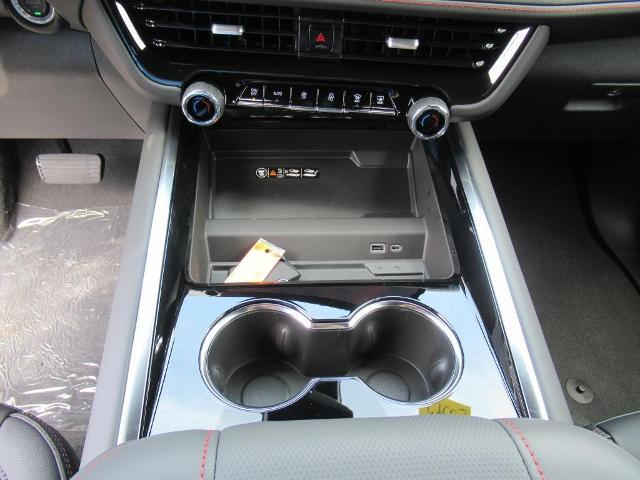 2025 Chevrolet Suburban Vehicle Photo in LEESBURG, FL 34788-4022