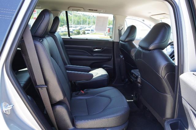 2024 Toyota Grand Highlander Vehicle Photo in Riverdale, UT 84405