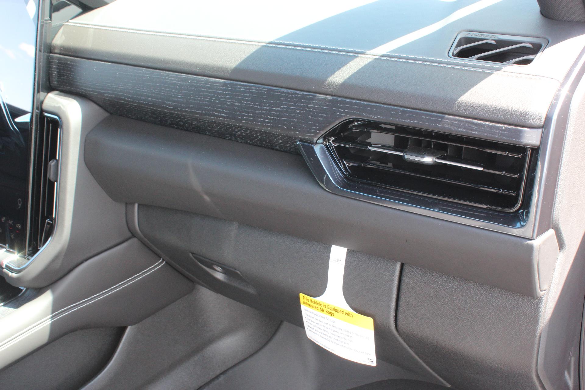 2025 GMC Yukon Vehicle Photo in AURORA, CO 80012-4011