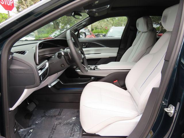 2024 Cadillac LYRIQ Vehicle Photo in DELRAY BEACH, FL 33483-3294