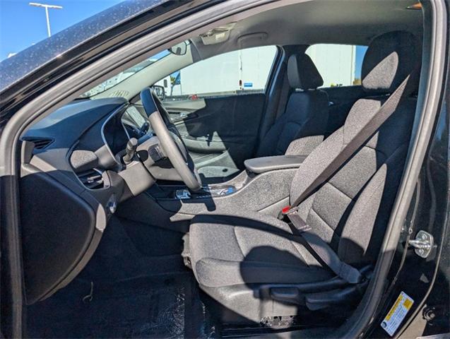 2025 Chevrolet Malibu Vehicle Photo in ENGLEWOOD, CO 80113-6708