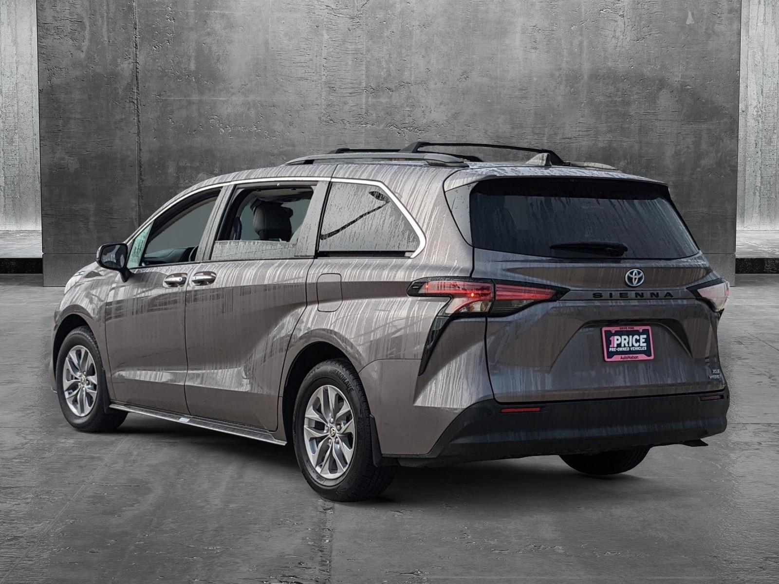 2022 Toyota Sienna Vehicle Photo in Davie, FL 33331