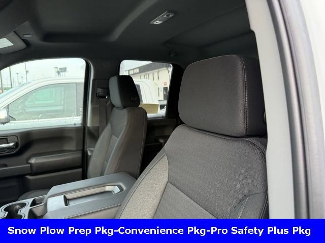 2025 GMC Sierra 2500 HD Vehicle Photo in CHICOPEE, MA 01020-5001