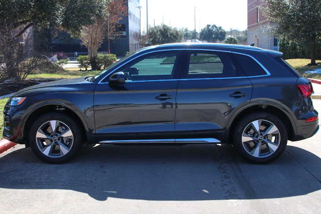 2024 Audi Q5 Vehicle Photo in SUGAR LAND, TX 77478