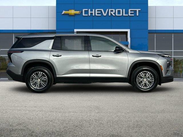 2025 Chevrolet Traverse Vehicle Photo in RIVERSIDE, CA 92504-4106