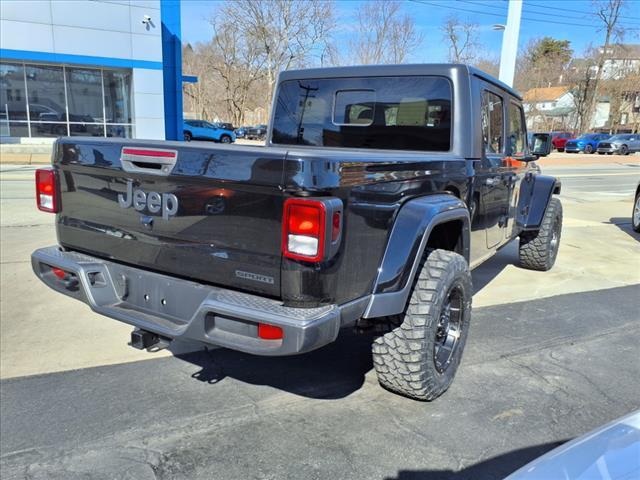 2021 Jeep Gladiator Vehicle Photo in TARENTUM, PA 15084-1435