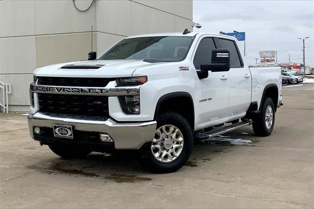 2023 Chevrolet Silverado 2500 HD Vehicle Photo in TOPEKA, KS 66609-0000