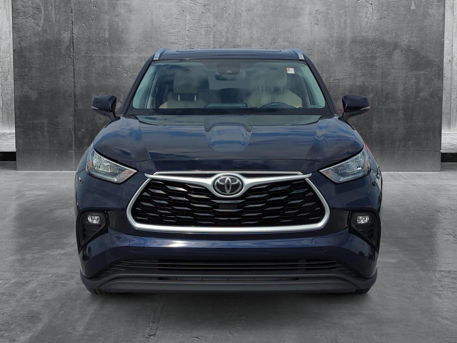 2020 Toyota Highlander Vehicle Photo in Ft. Myers, FL 33907