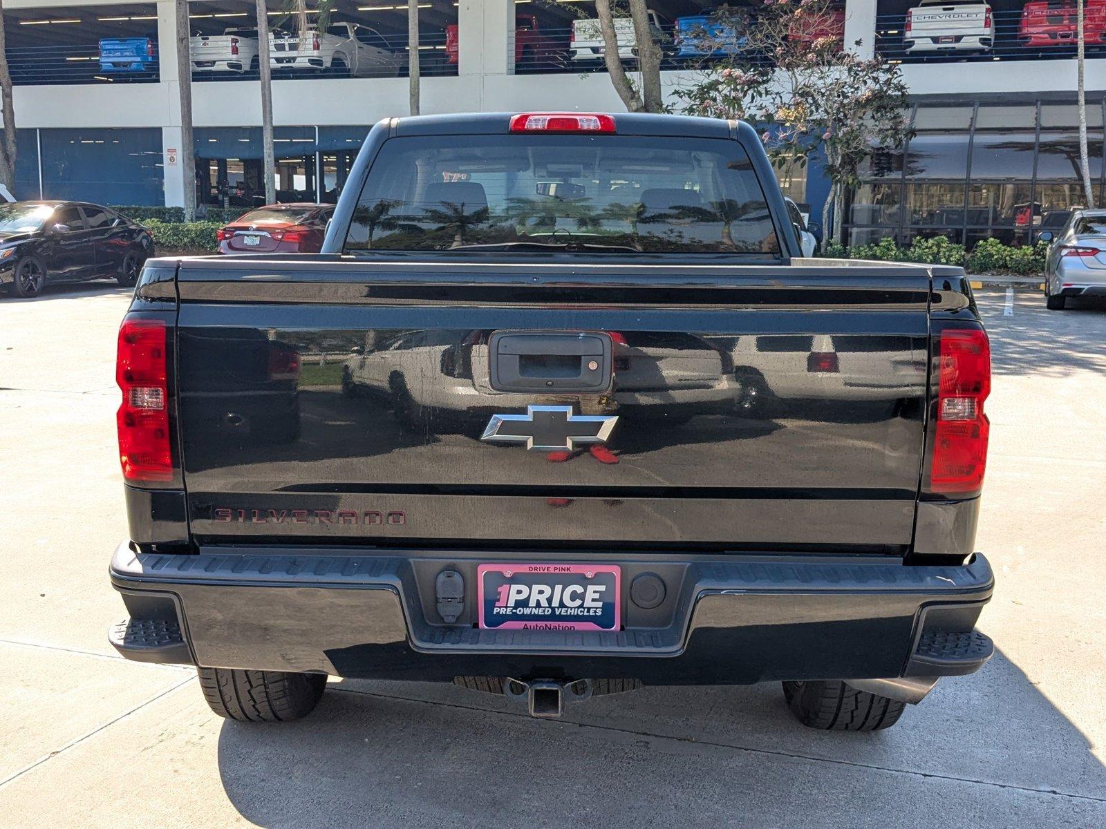 2017 Chevrolet Silverado 1500 Vehicle Photo in PEMBROKE PINES, FL 33024-6534