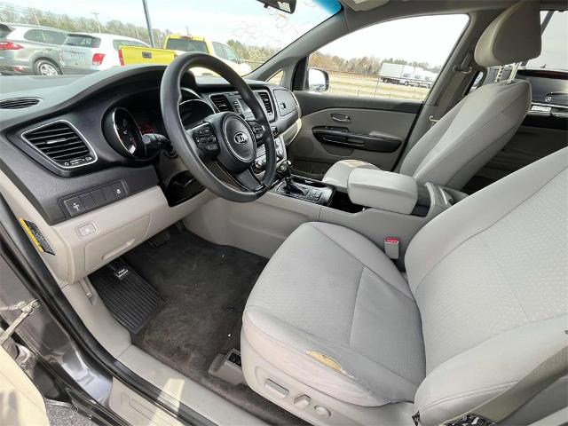 2016 Kia Sedona Vehicle Photo in ALCOA, TN 37701-3235