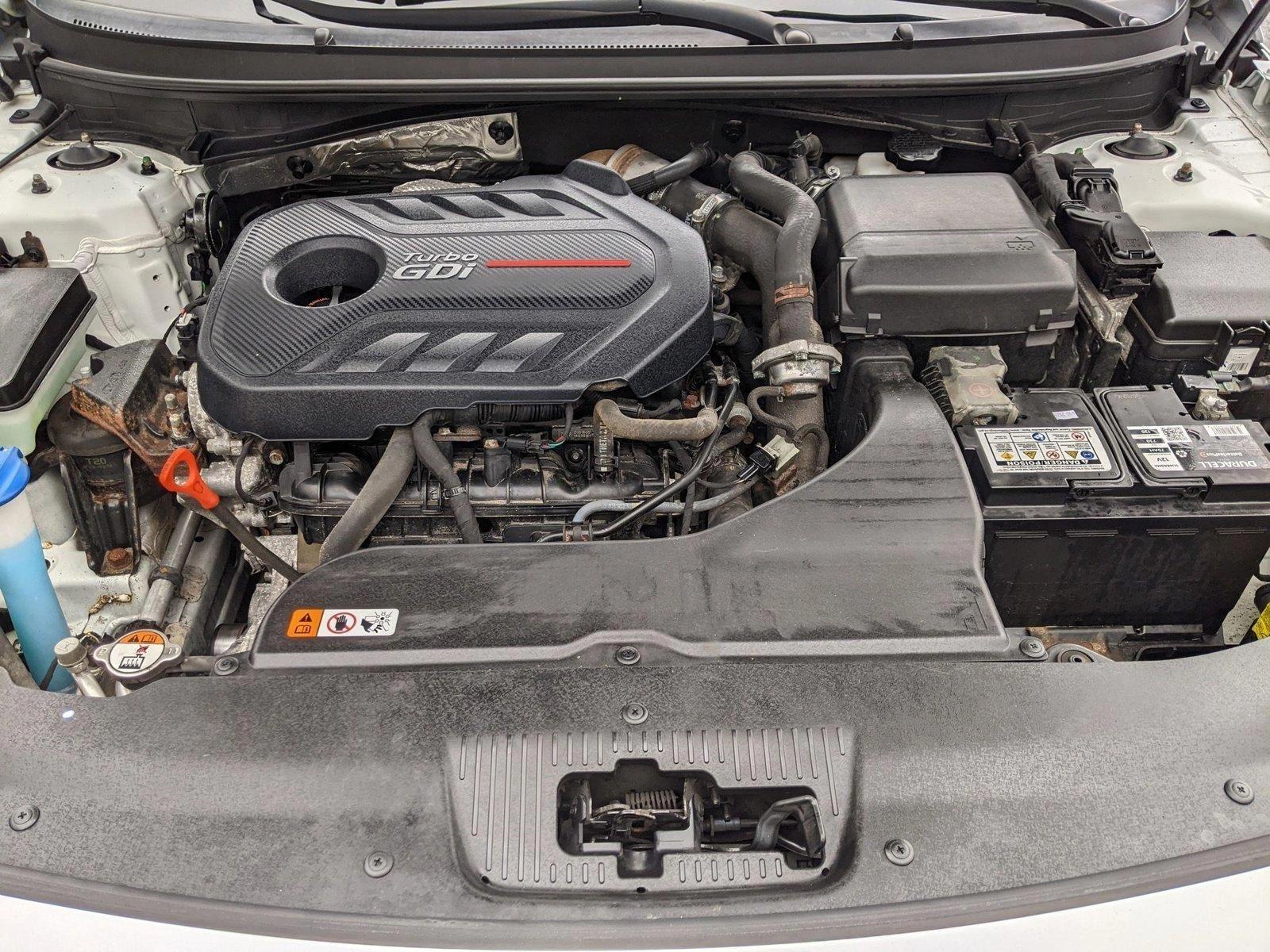 2015 Hyundai SONATA Vehicle Photo in Cockeysville, MD 21030