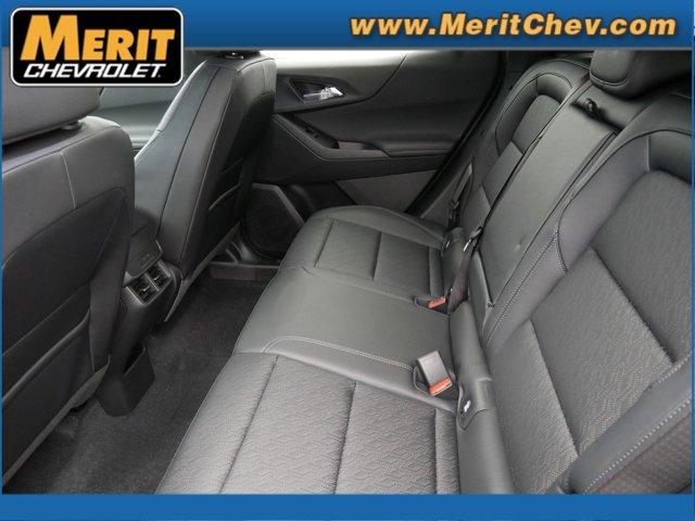 2025 Chevrolet Equinox Vehicle Photo in MAPLEWOOD, MN 55119-4794