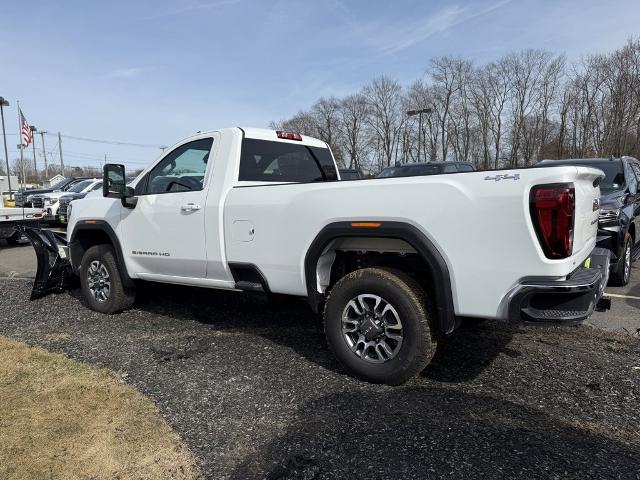2025 GMC Sierra 3500HD Vehicle Photo in CHICOPEE, MA 01020-5001