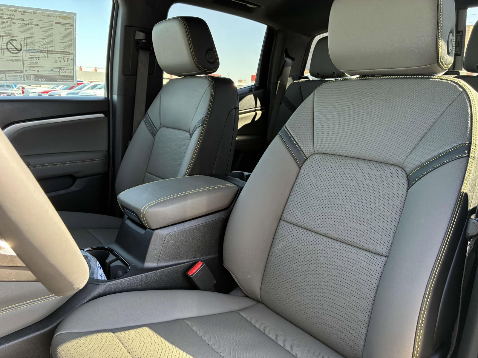 2025 Chevrolet Colorado Vehicle Photo in LOS ANGELES, CA 90007-3794